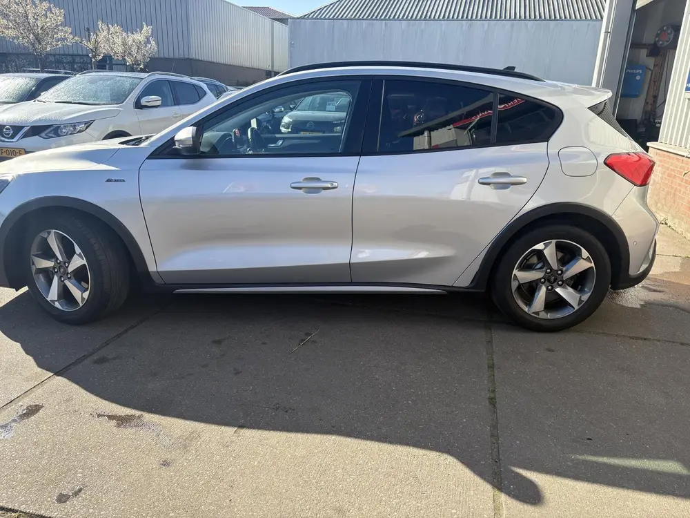 Ford Focus 1.0 EcoBoost active Nieuwe motor, clima, cruise uit 2019, foto 3
