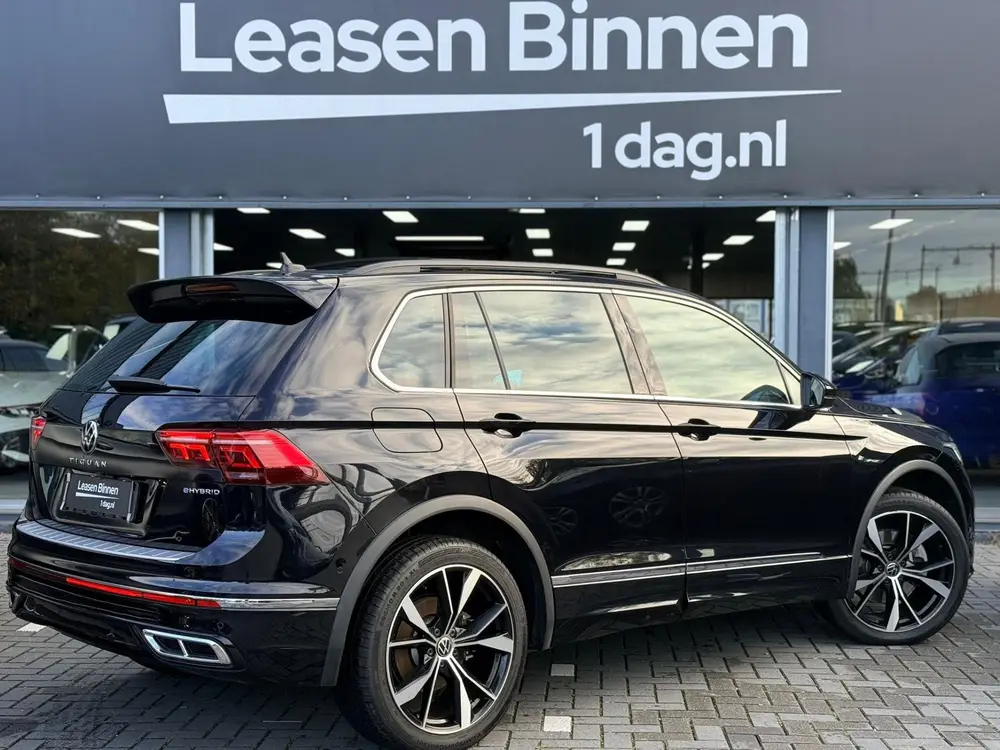 Volkswagen Tiguan 1.4 TSI eHybrid R-Line Pano uit 2021, foto 4