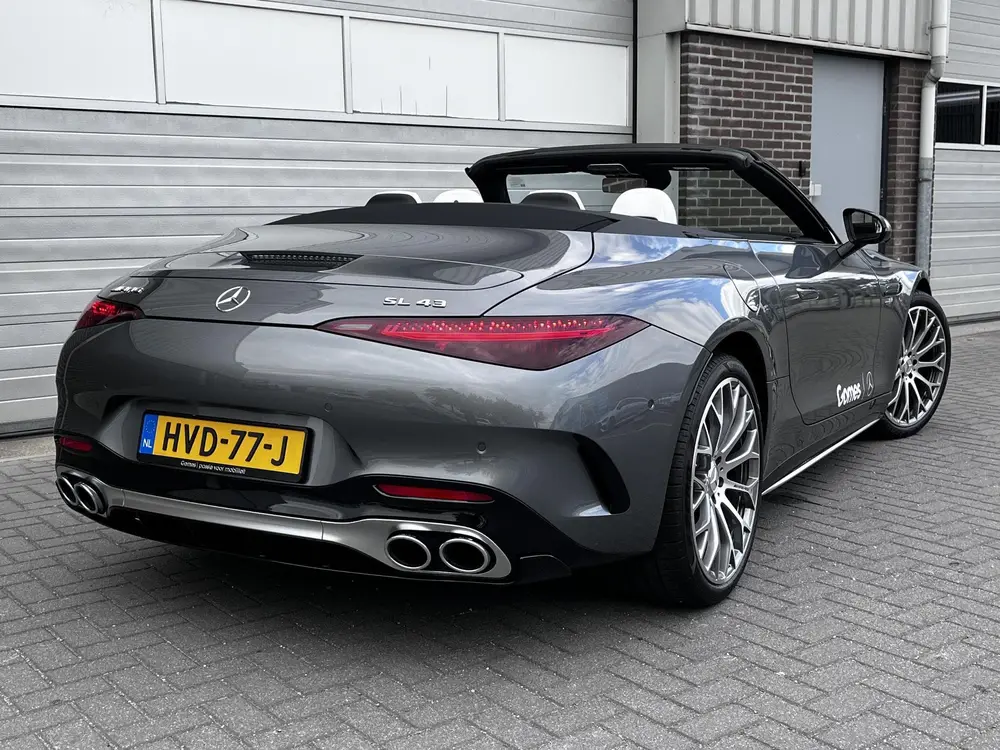 Mercedes-Benz SL 43 uit 2025, foto 11
