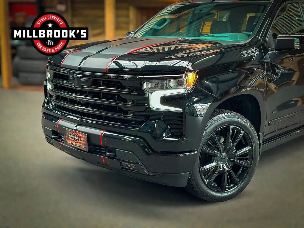 Chevrolet Silverado High Country Black Edition 6.2 V8 420 PK uit 2024, foto 2