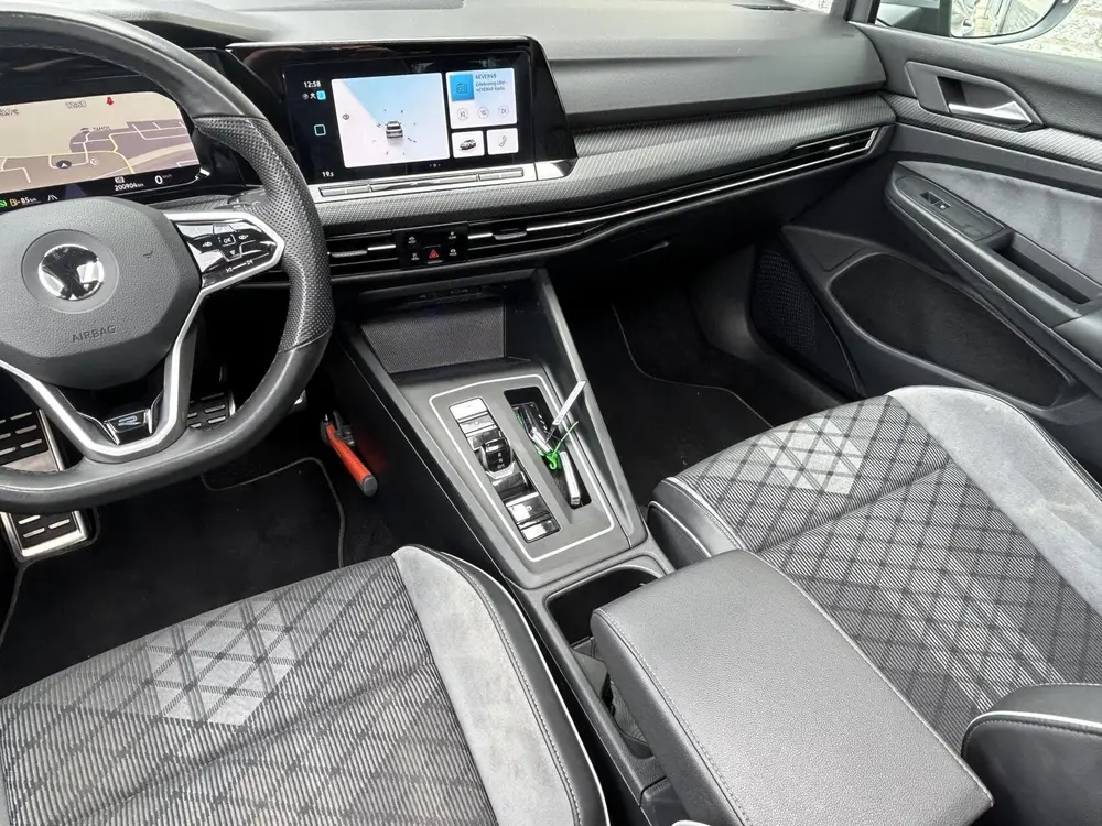 Volkswagen Golf Variant 1.5 DSG AUTOM. 150pk eTSI R-Line PAN uit 2021, foto 16