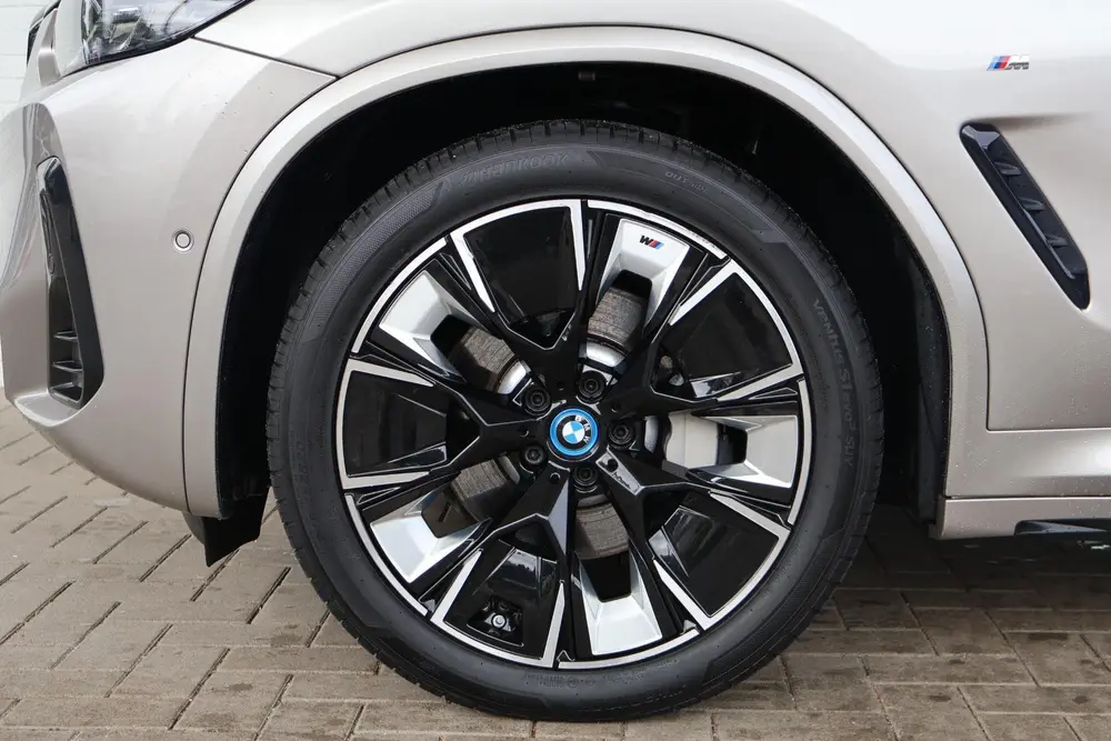 BMW iX3 uit 2022, foto 6