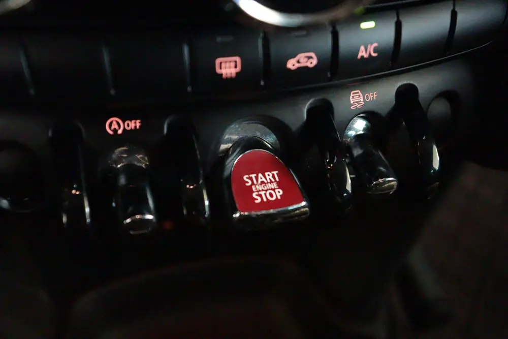 Mini Cooper 1.5 Cooper Business Edition uit 2019, foto 9