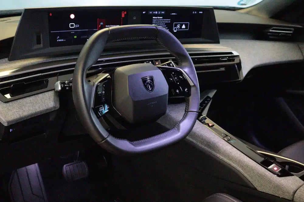 Peugeot 5008 1.2 Hybrid 145 Allure Automaat uit 2025, foto 4