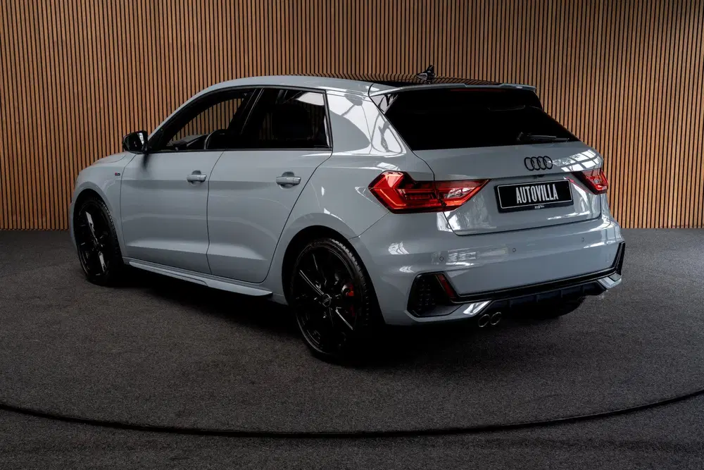 Audi A1 40 TFSI S- Line Leder Camera Navi Virtual uit 2023, foto 3