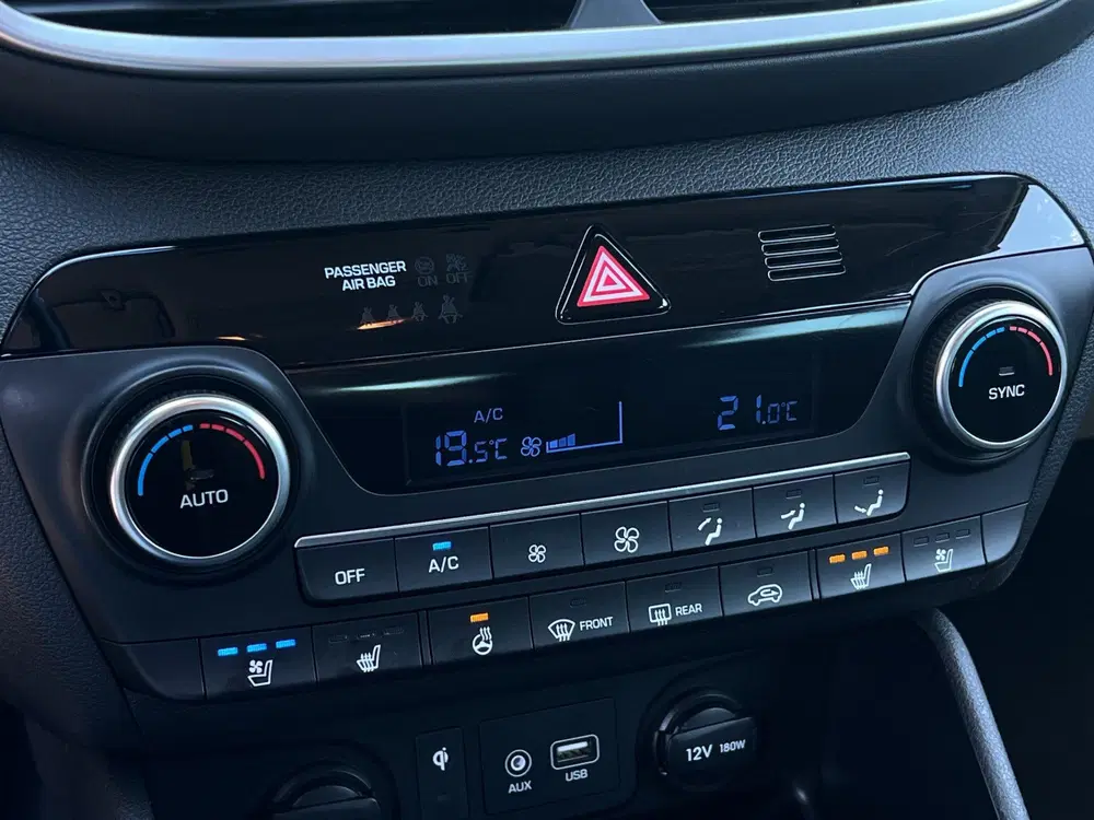 Hyundai TUCSON 1.6 T-GDI Premium uit 2019, foto 16