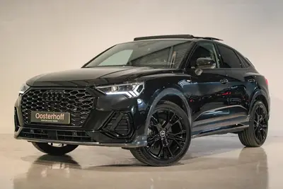 Audi Q3 35 TFSI S edition PANO uit 2023