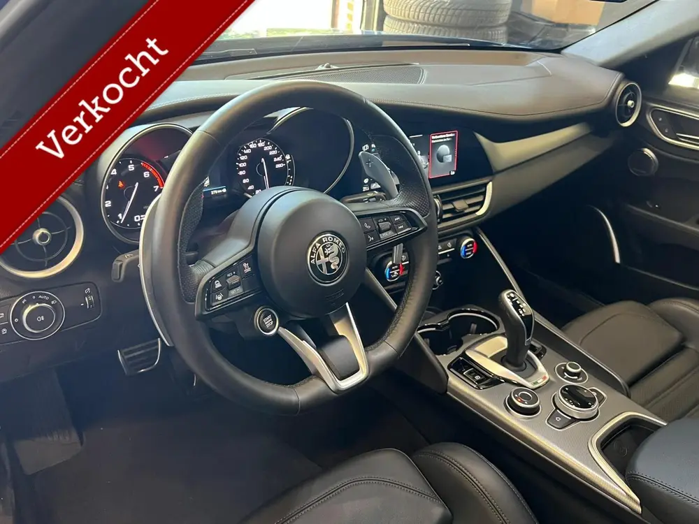 Alfa Romeo Giulia 2.0t Q4 Veloce, my22, 18dkm, Pano, Misano! uit 2022, foto 7