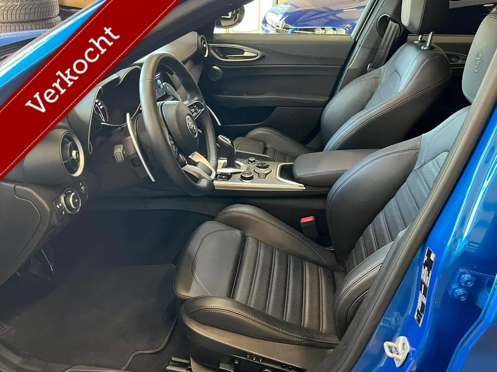 Alfa Romeo Giulia 2.0t Q4 Veloce, my22, 18dkm, Pano, Misano! uit 2022, foto 8