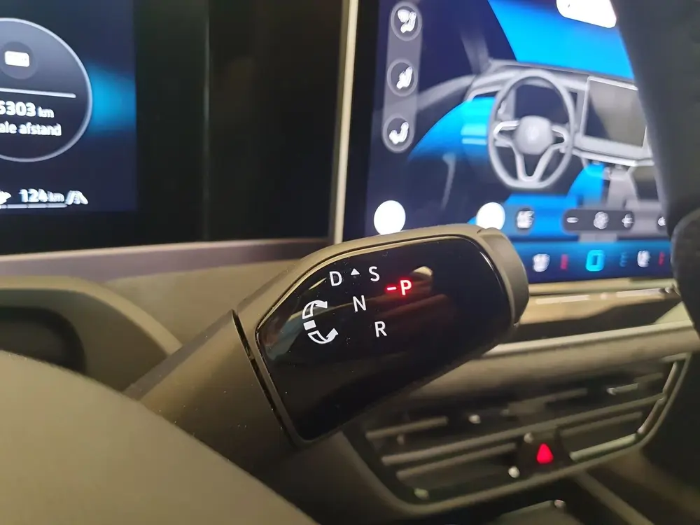 Volkswagen Passat Variant 1.5 eHybrid 272pk DSG/AUT R-Line E uit 2025, foto 19
