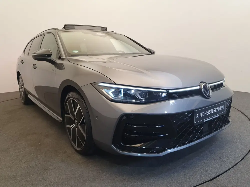 Volkswagen Passat Variant 1.5 eHybrid 272pk DSG/AUT R-Line E uit 2025, foto 5