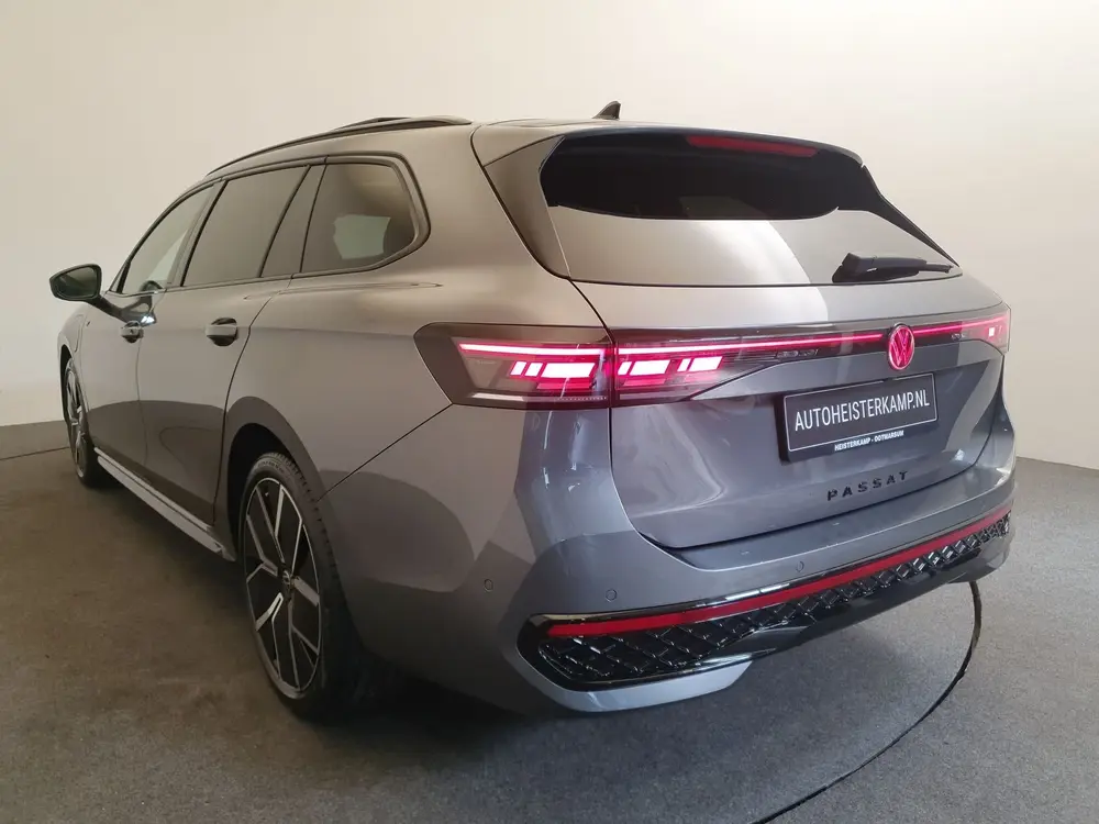 Volkswagen Passat Variant 1.5 eHybrid 272pk DSG/AUT R-Line E uit 2025, foto 8