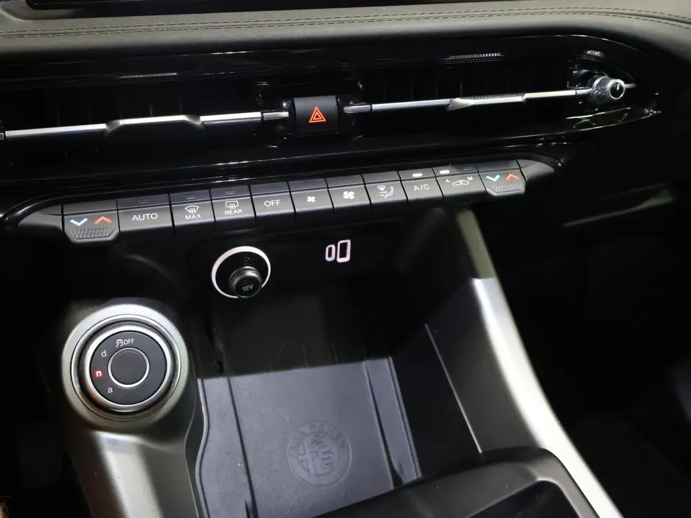 Alfa Romeo Tonale 1.3T PHEV Ti - ACC - H&K - Automaat uit 2023, foto 18