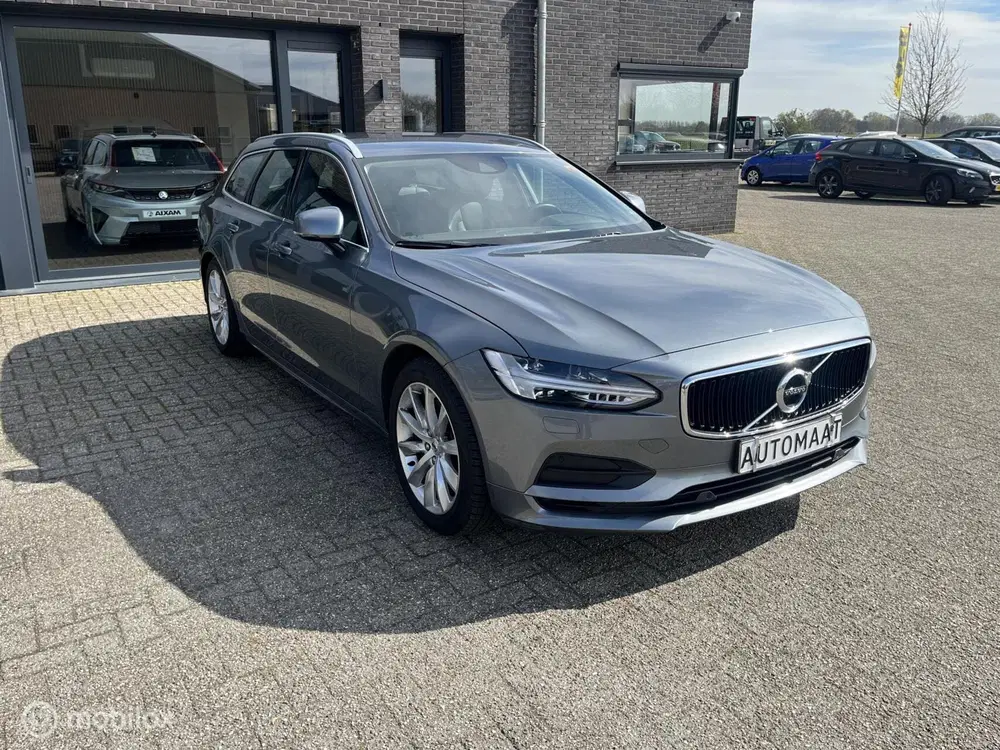 Volvo V90 2.0 T4 Momentum uit 2019, foto 7