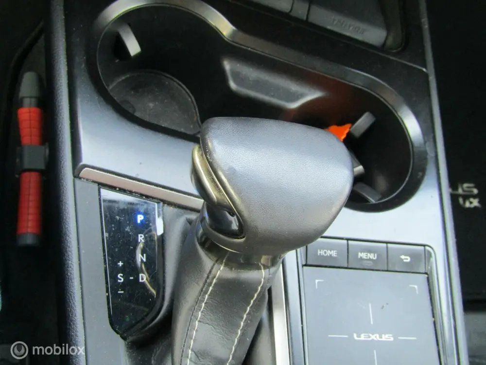 Lexus UX 250h Business Line | Camera, Trekhaak uit 2019, foto 15