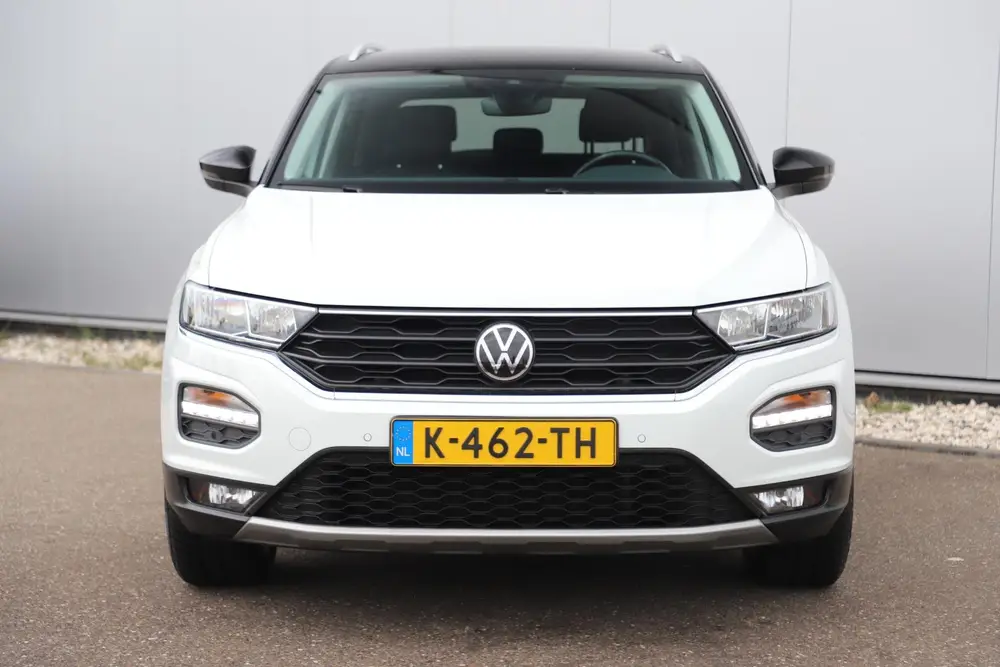Volkswagen T-Roc 1.0 TSI Style Business Trekhaak 18 inch Zwa uit 2021, foto 2