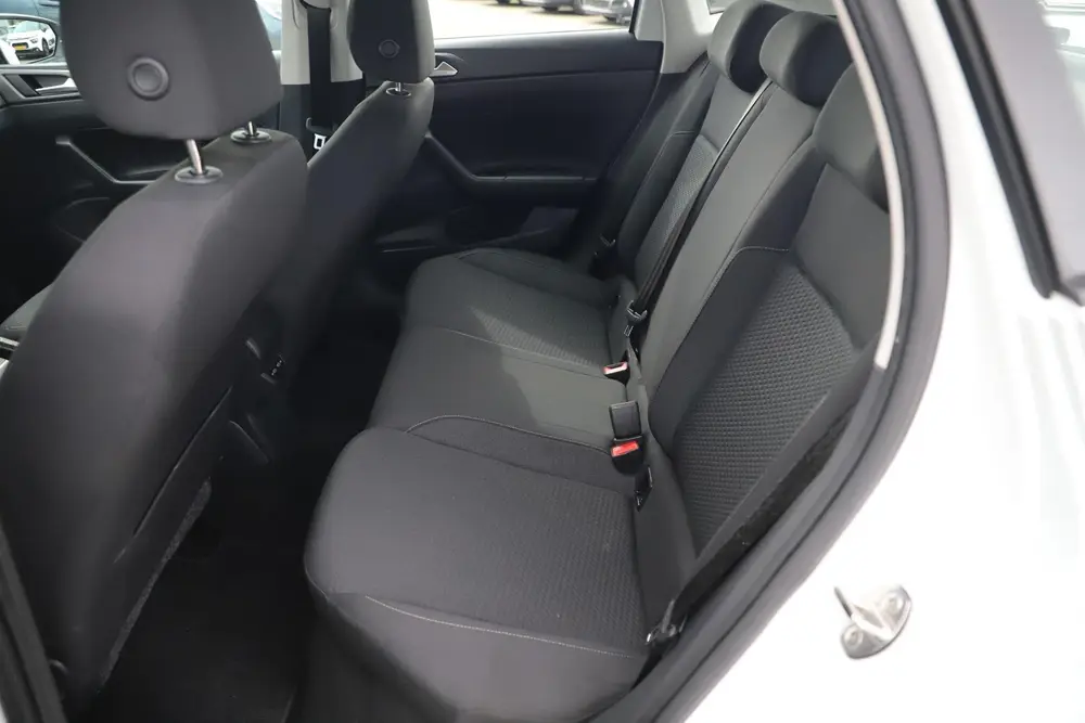 Volkswagen Polo 1.0 TSI Comfortline 95PK Trekhaak Navigatie uit 2021, foto 8