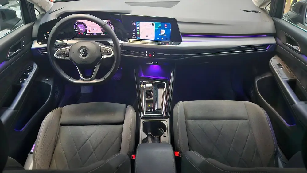 Volkswagen GOLF 1.4 eHybrid Keyless Memory Matrix IQ Massage uit 2022, foto 18