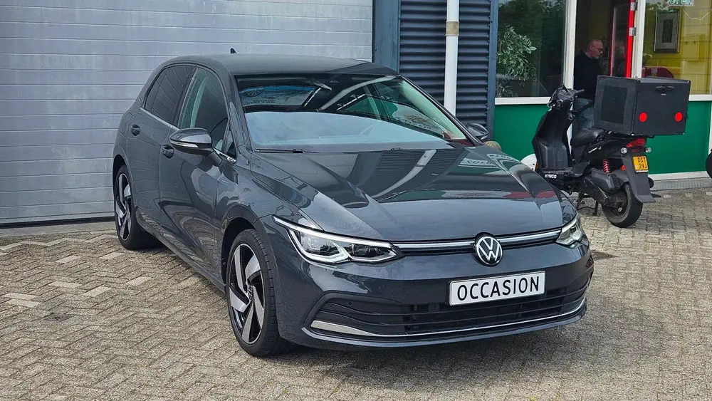 Volkswagen GOLF 1.4 eHybrid Keyless Memory Matrix IQ Massage uit 2022, foto 3