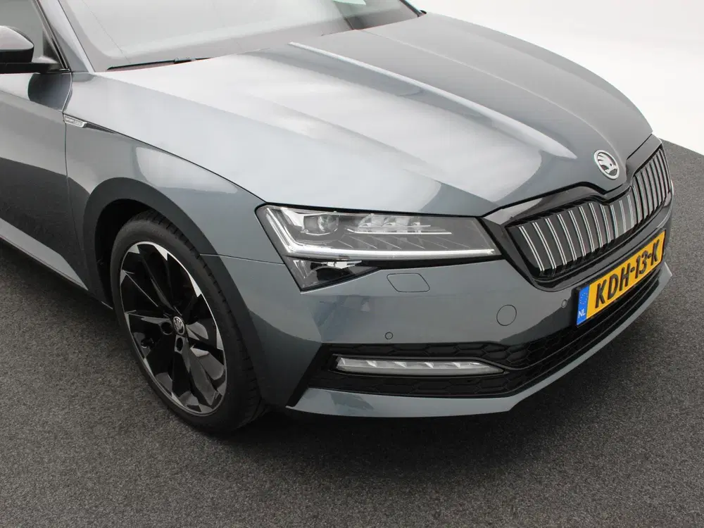 Skoda Superb 1.4 TSi 218 Pk iV Sportline Business uit 2020, foto 14