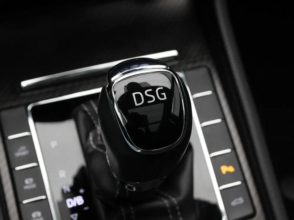 Skoda Superb 1.4 TSi 218 Pk iV Sportline Business uit 2020, foto 17