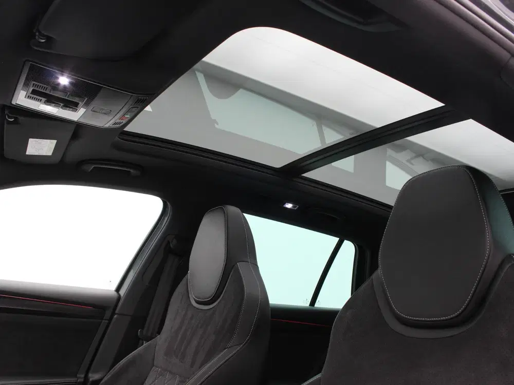 Skoda Superb 1.4 TSi 218 Pk iV Sportline Business uit 2020, foto 5
