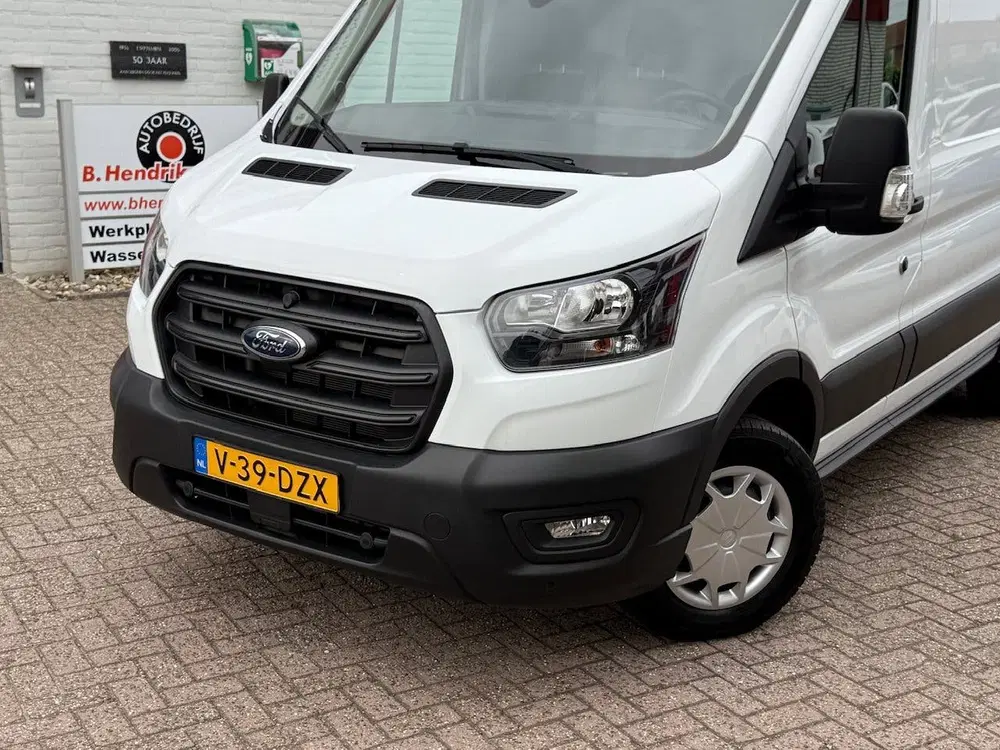 Ford Transit GB 350 L2H2 TDCi 105pk FWD Trend uit 2024, foto 2