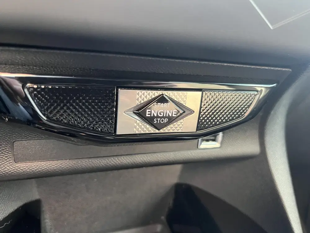 DS Automobiles DS 3 Crossback DS 3 Crossback E-Tense Performance Line+ 5 uit 2022, foto 15