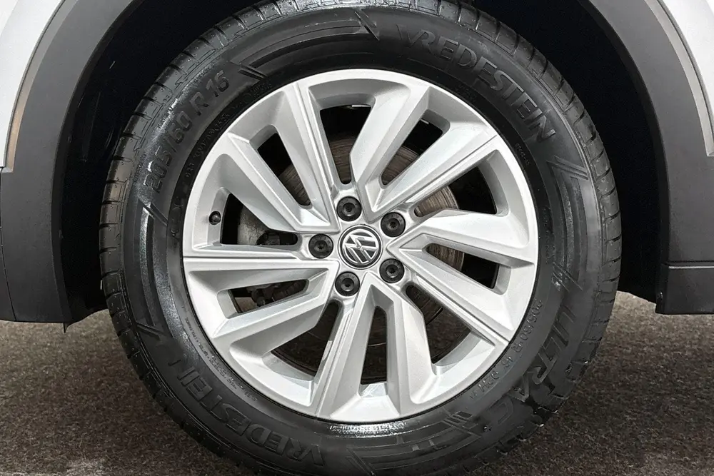 Volkswagen T-Cross 1.0 TSI Life DSG Automaat Trekhaak Apple uit 2019, foto 20