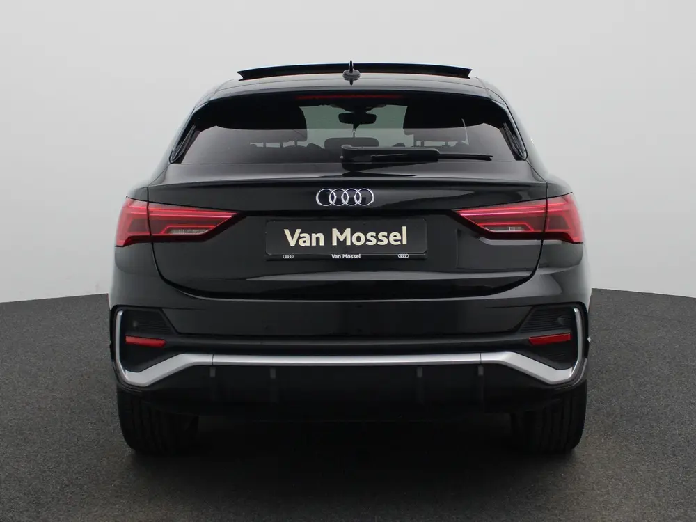 Audi Q3 45 TFSI e S Edition 245 PK uit 2023, foto 5