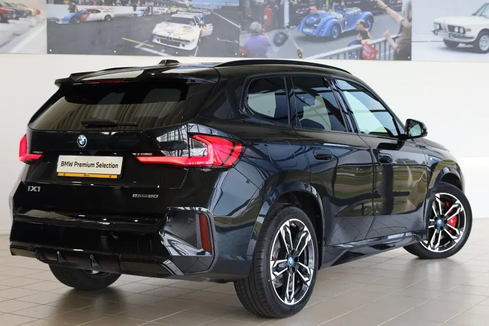 BMW iX1 eDrive20 uit 2025, foto 2