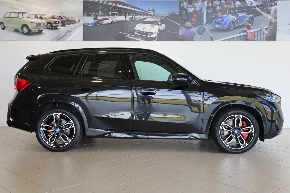 BMW iX1 eDrive20 uit 2025, foto 3