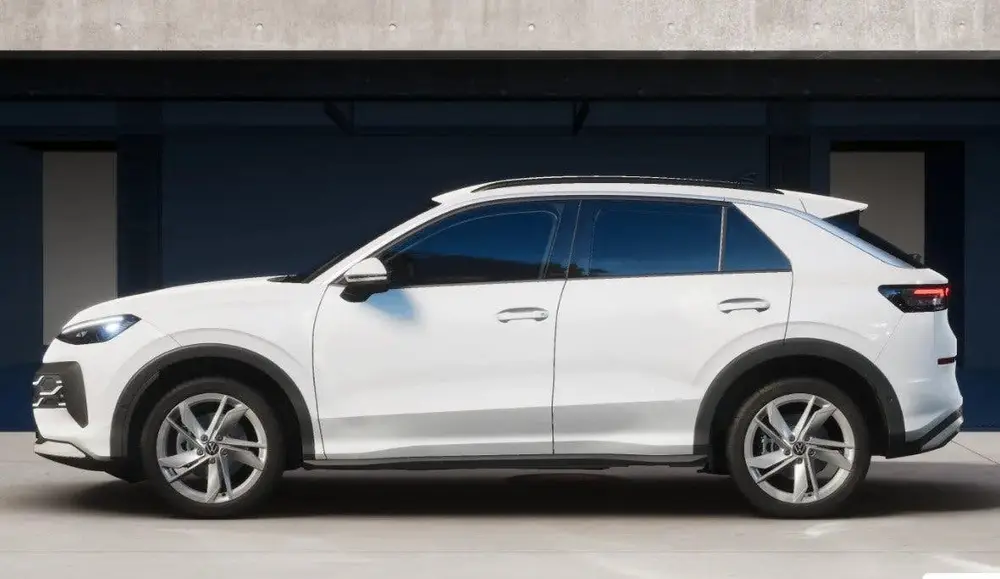 Volkswagen T-Roc 1.5 eTsi Life First Edition 116 PK Automaat uit 2025, foto 2