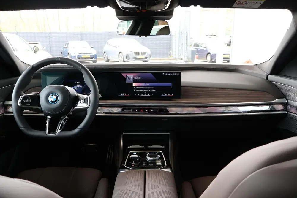BMW i7 eDrive50 uit 2026, foto 12