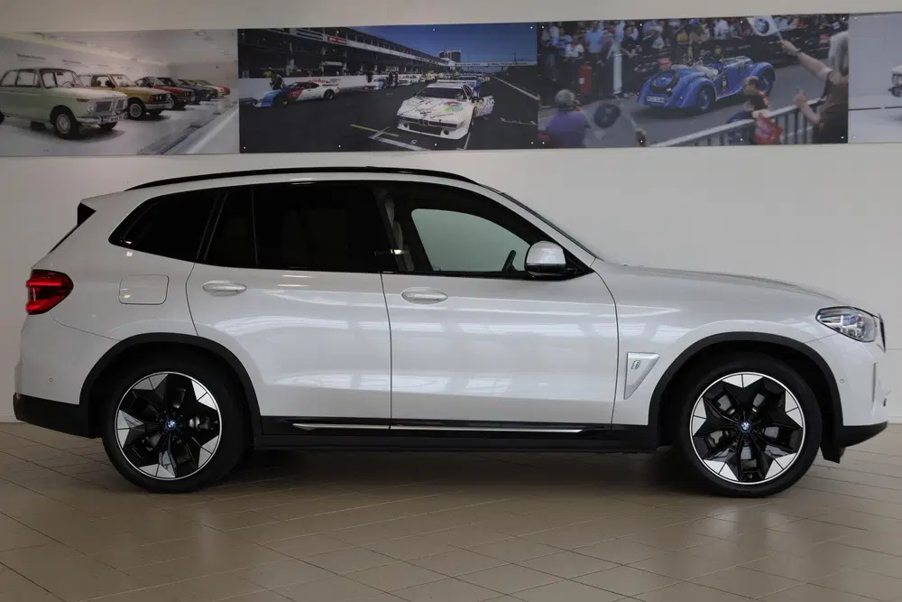 BMW iX3 High Executive uit 2021, foto 3