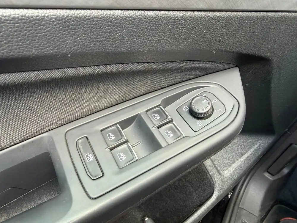 Volkswagen Golf Variant 1.0 eTSI Life Business uit 2021, foto 17