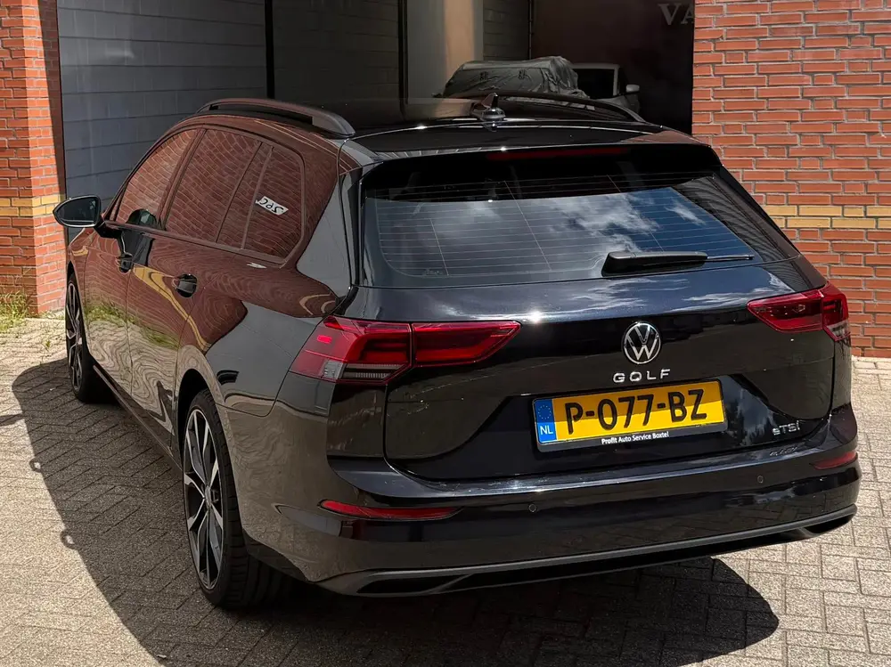 Volkswagen Golf Variant 1.0 eTSI Life Business uit 2021, foto 7
