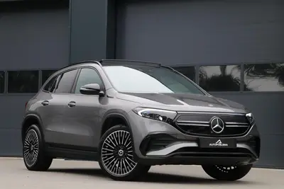 Mercedes-Benz EQA 350 4MATIC AMG Line 67 kWh Panodak Headup uit 2022