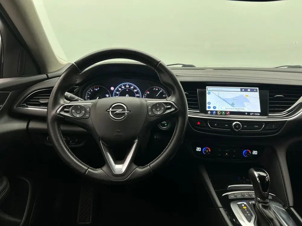 Opel Insignia 1.6 Turbo Innovation uit 2019, foto 12