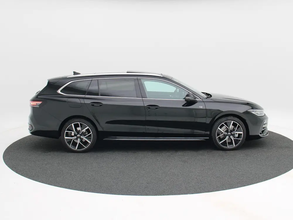 Volkswagen Passat R-Line Edition 1.5 eHybrid 204 PK | Panora uit 2026, foto 6