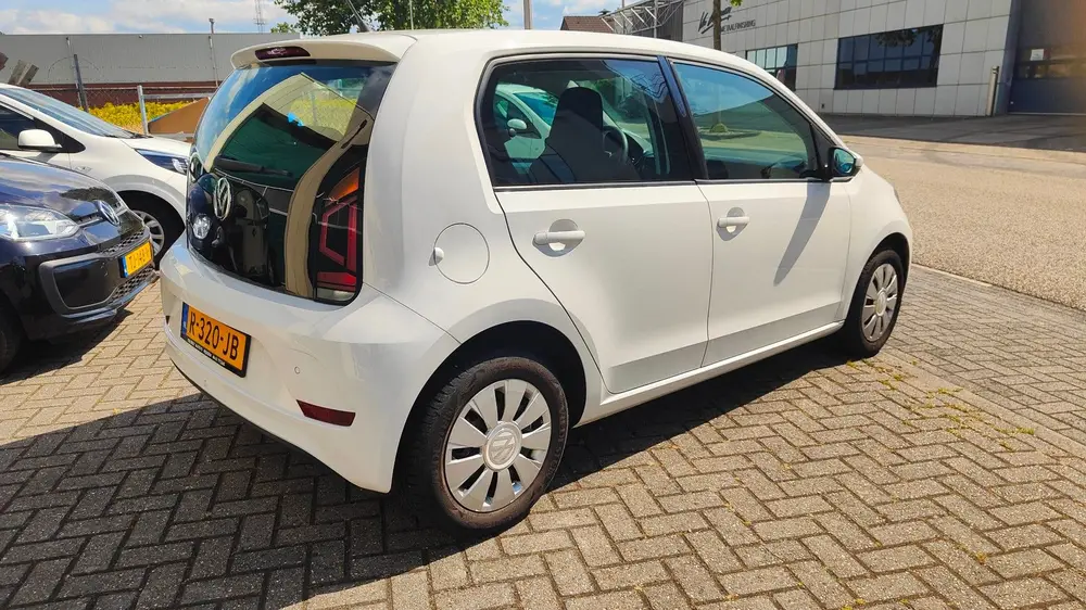 Volkswagen Up! 1.0 BMT move up! uit 2019, foto 4