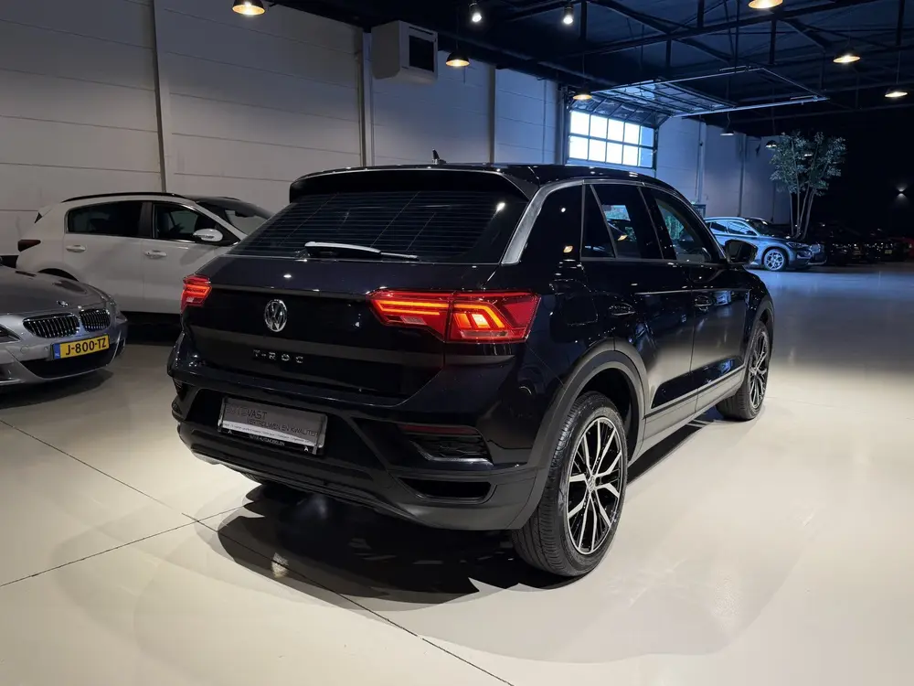 Volkswagen T-Roc 1.0 TSI Style Navi|Media|PDC|Lineast Zwart uit 2019, foto 13