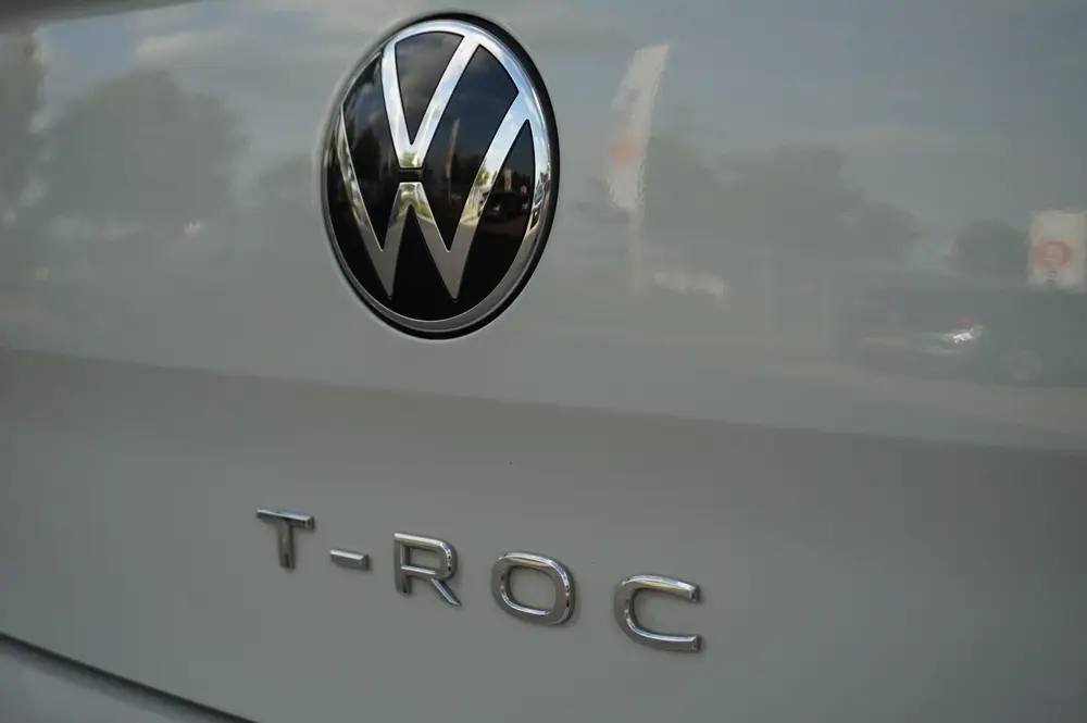 Volkswagen T-Roc 1.0 TSI 110pk Life | Navigatie | Applecarpl uit 2022, foto 13