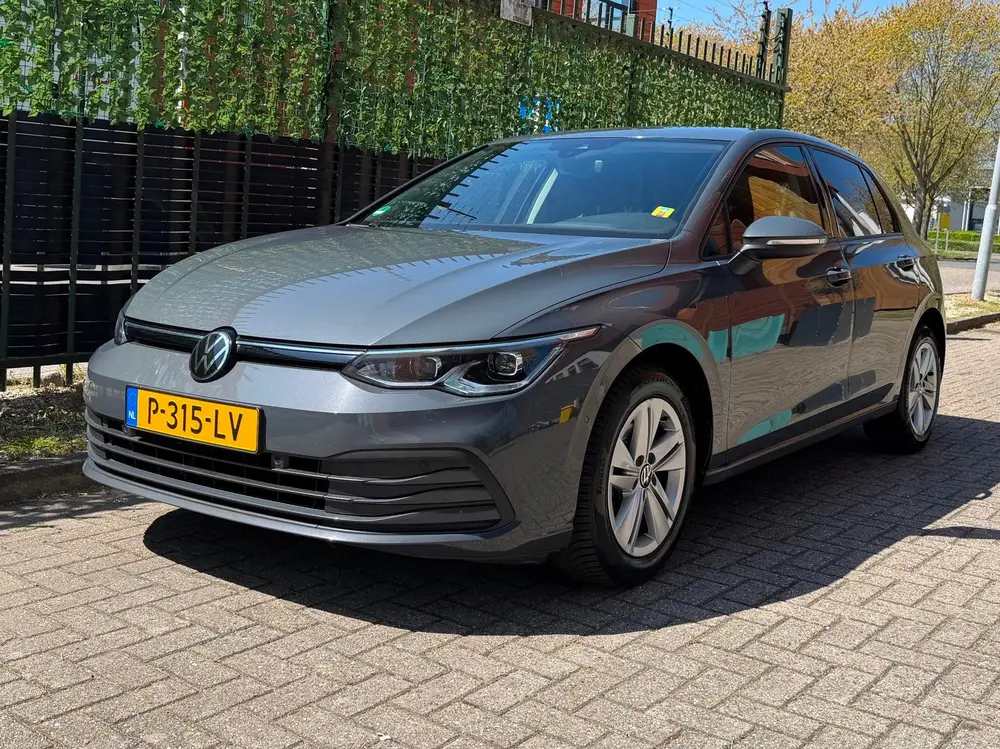 Volkswagen Golf 1.0 TSI Life Business 2022 LED|CAMERA|NAP uit 2022, foto 2