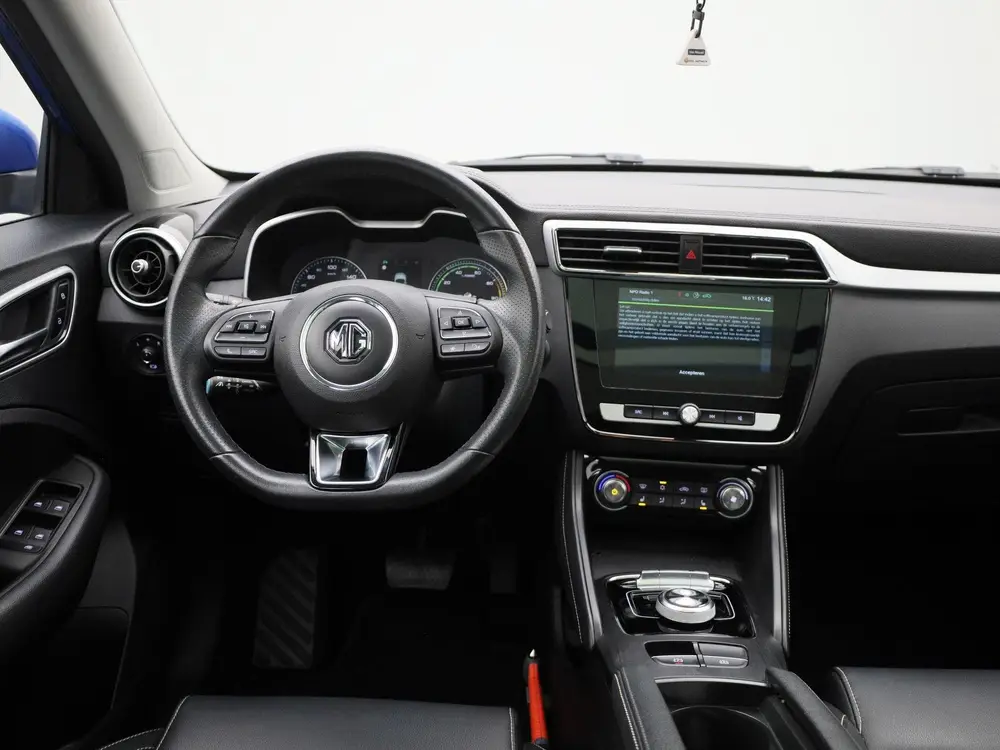 MG ZS EV Luxury 45 kWh | Panoramadak | Stoelverwarming | Led uit 2021, foto 9