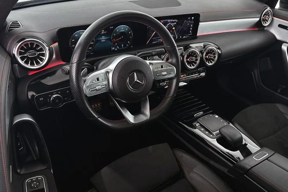 Mercedes-Benz CLA 200 Business Solutio uit 2022, foto 5