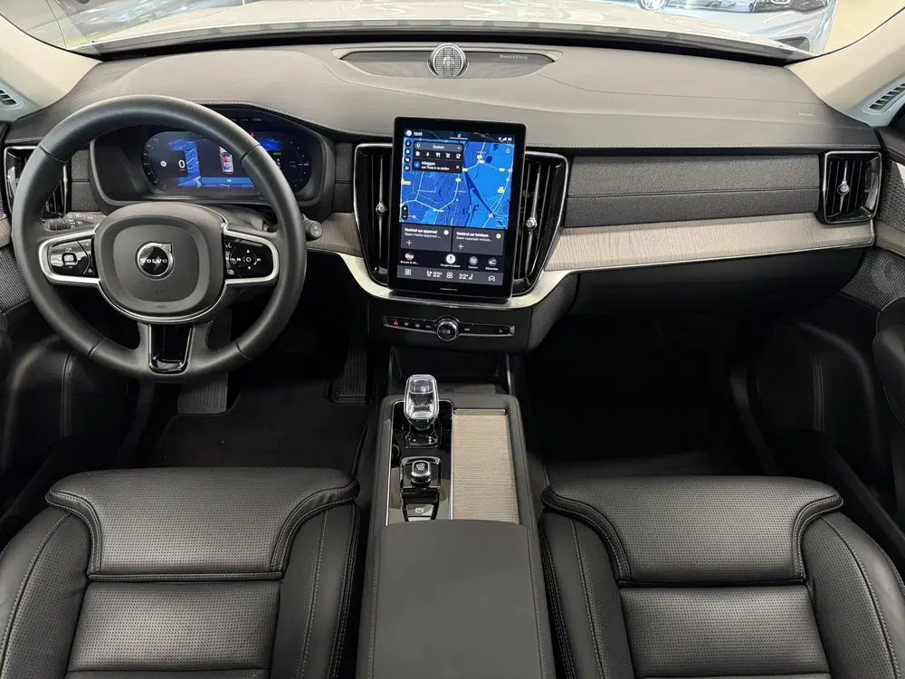 Volvo XC90 2.0 T8 Plug-in hybrid AWD Ultra Dark uit 2025, foto 13