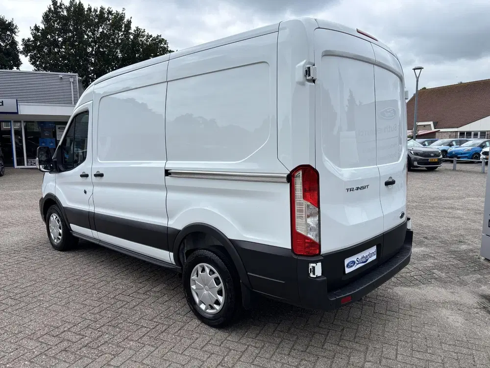 Ford Transit 350 2.0 TDCI L2H2 Trend uit 2024, foto 5