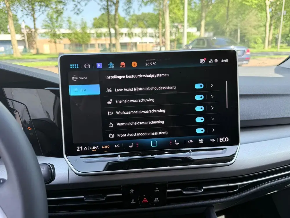 Volkswagen Golf 1.5 eHybrid Life Edition | Facelift | BTW au uit 2025, foto 18