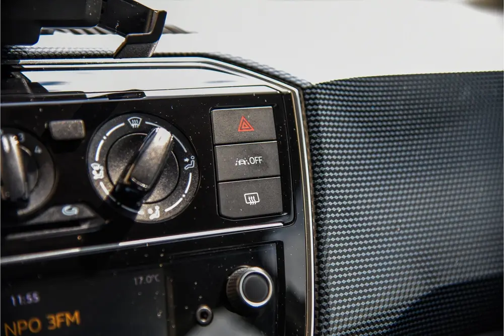 Volkswagen Up! 1.0 (bj 2023) uit 2023, foto 10